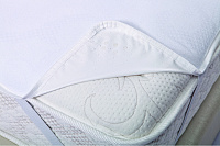 Наматрасник влагоустойчивый на резинке 900*2000 (Мелодия сна)